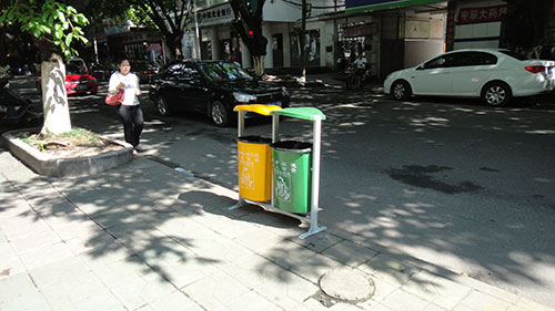 欣方圳環保玻璃鋼果皮箱 讓順德街道更環保